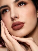 Rouge à lèvres liquide Matte Allure Maven – Image 4